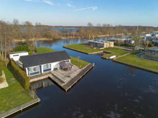 Außenseite Ferienhaus [Winter]