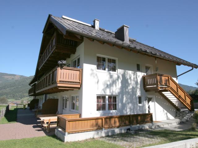 Außenseite Ferienhaus [Sommer]