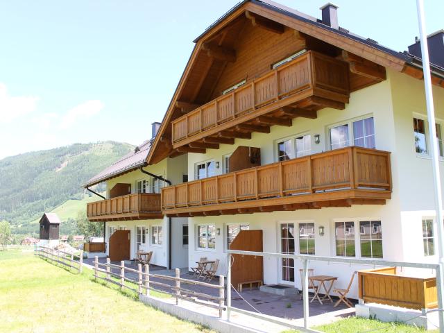 Außenseite Ferienhaus [Sommer]