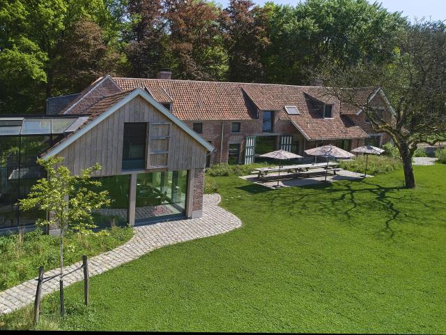 Außenseite Ferienhaus [Sommer]