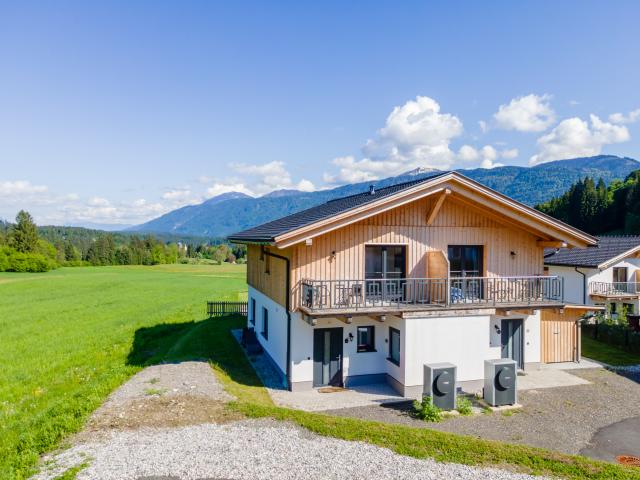 Außenseite Ferienhaus [Sommer]