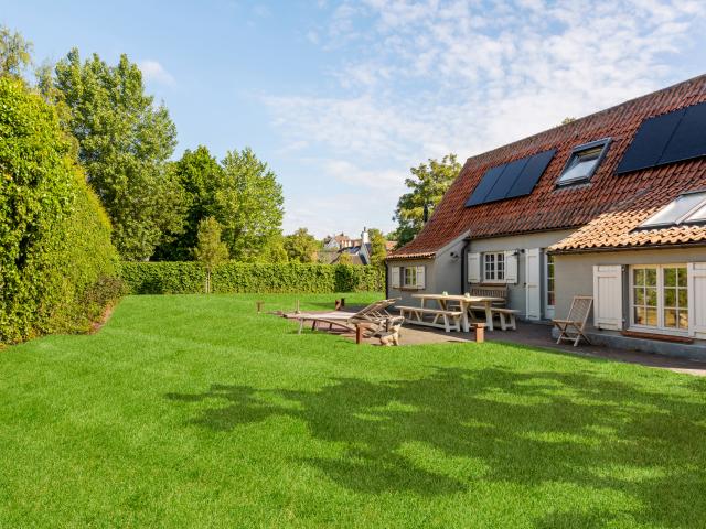 Außenseite Ferienhaus [Sommer]