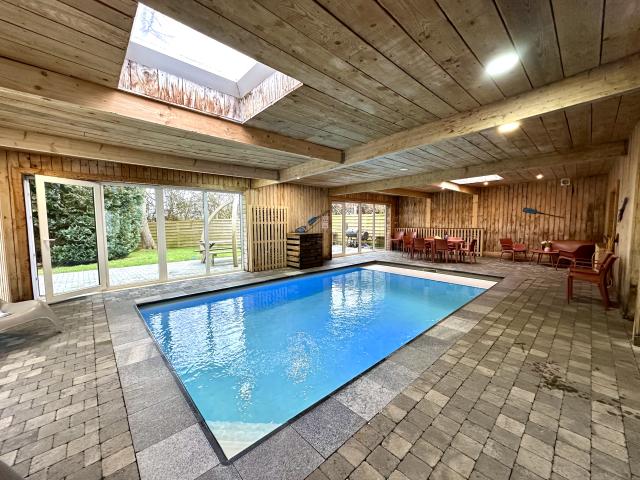 Außenseite Ferienhaus [Sommer]