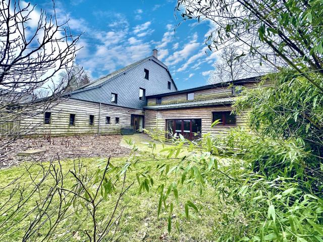 Außenseite Ferienhaus [Sommer]