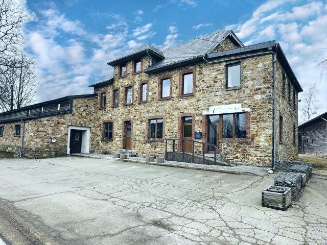 Außenseite Ferienhaus [Sommer]