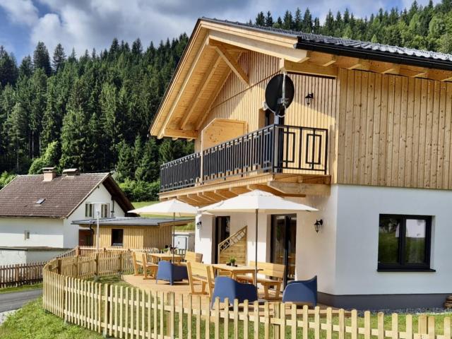 Außenseite Ferienhaus [Sommer]