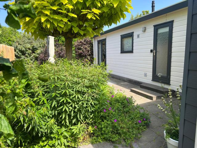 Außenseite Ferienhaus [Sommer]