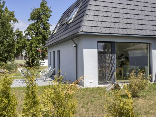 Außenseite Ferienhaus [Sommer]