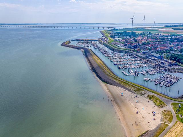 A proximité directe (<1 km)