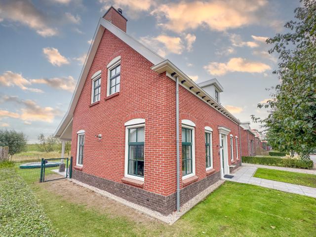 Außenseite Ferienhaus [Sommer]