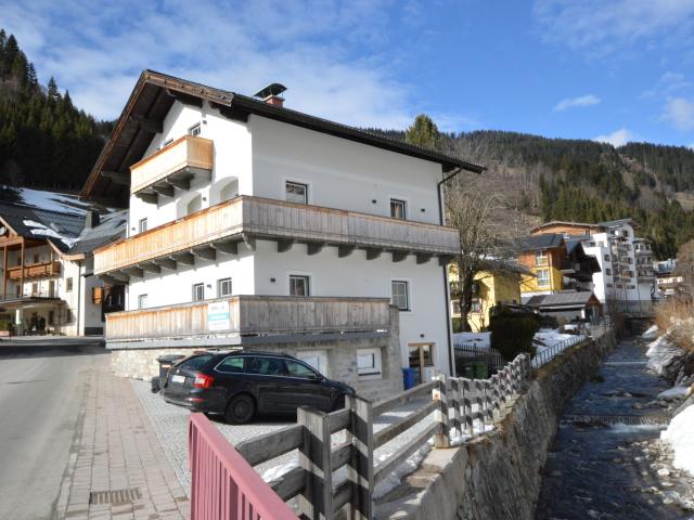 Außenseite Ferienhaus [Sommer]