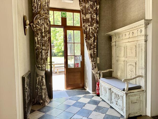 Entrance / Reception