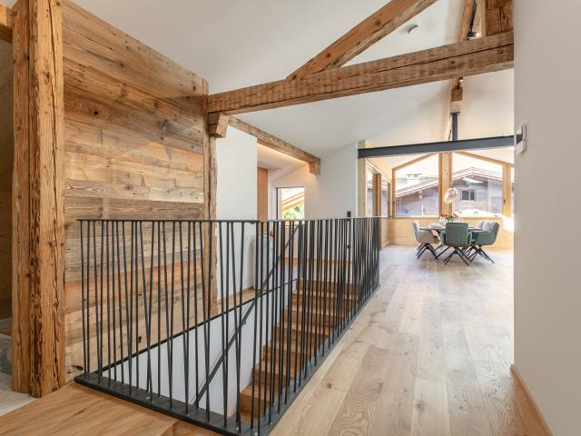 Entrance / Reception