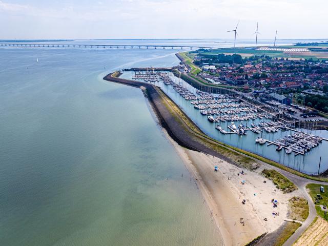 A proximité directe (<1 km)