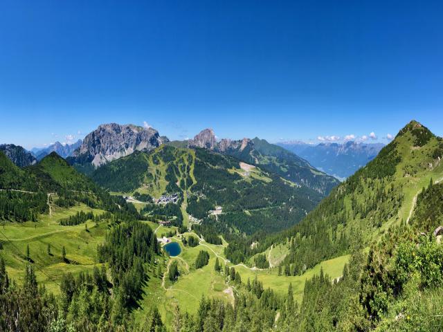 Dans la région (>5 km)