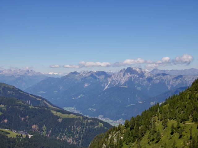 Dans la région (>5 km)