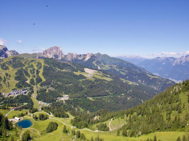 Dans la région (>5 km)