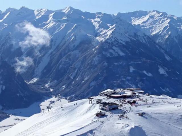 Dans la région (>5 km)