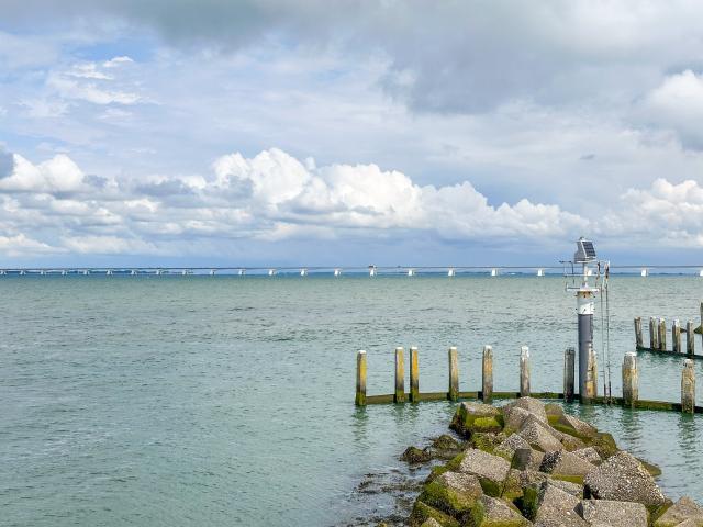 Surroundings (1-5 km)