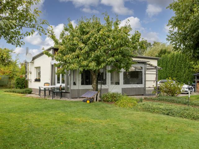 Außenseite Ferienhaus [Sommer]