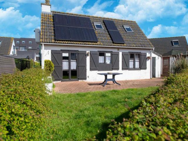 Außenseite Ferienhaus [Sommer]