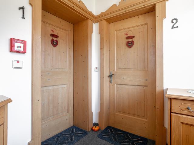 Entrance / Reception