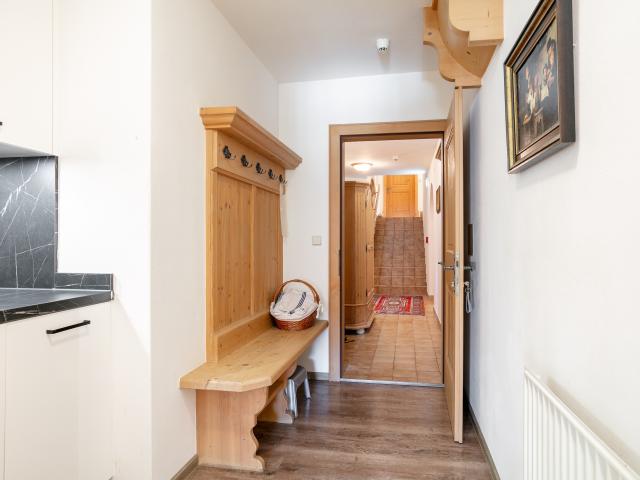 Entrance / Reception