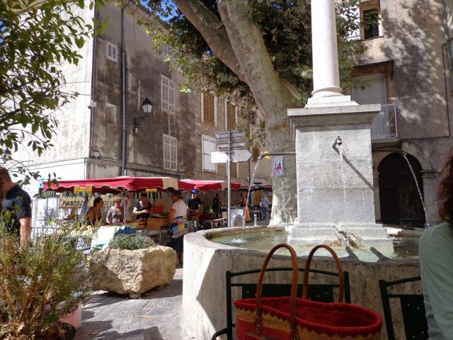 Surroundings (1-5 km)