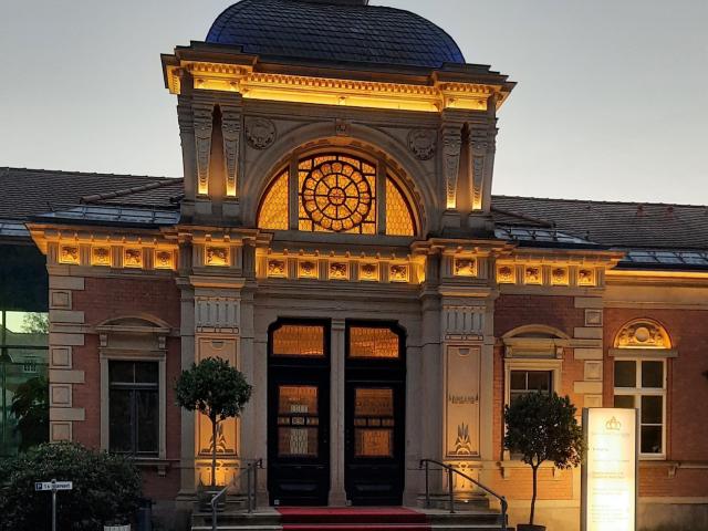 Surroundings (1-5 km)