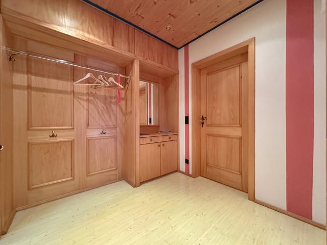 Entrance / Reception