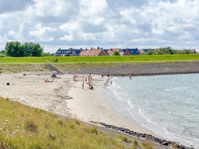 Immediate Surroundings (<1 km)