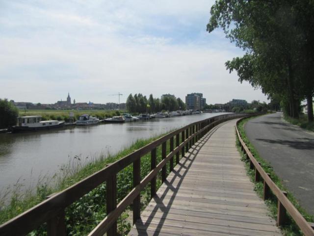 Dans les environs (1-5 km)