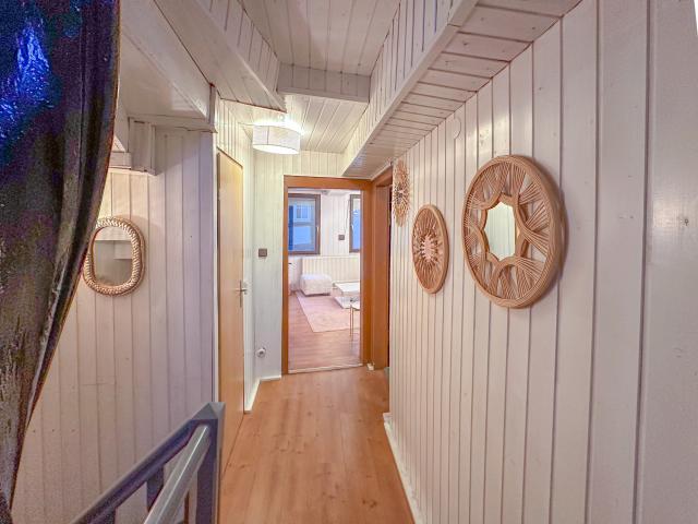 Entrance / Reception