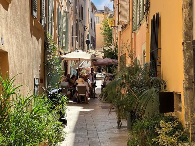 Dans les environs (1-5 km)