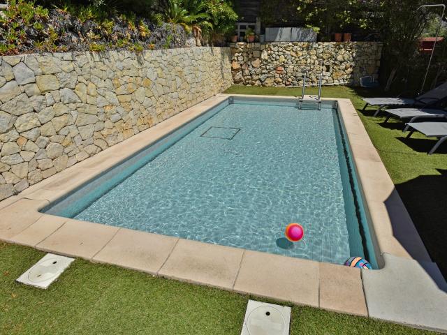 Holiday Home Swimming Pool
