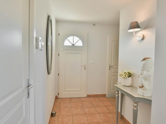 Entrance / Reception