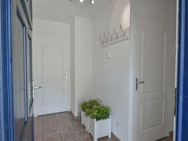 Entrance / Reception
