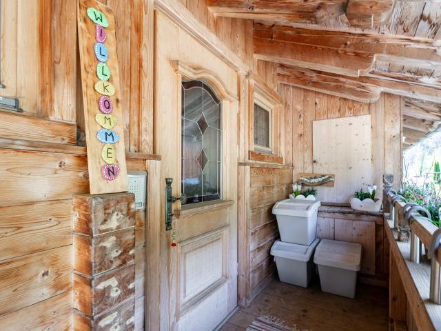 Entrance / Reception