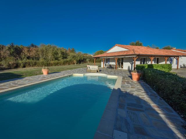 Holiday Home Swimming Pool
