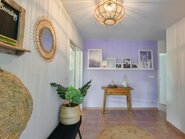Entrance / Reception