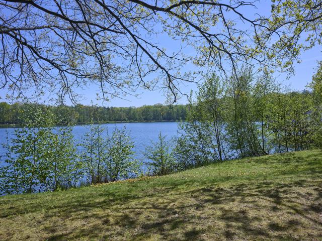 A proximité directe (<1 km)