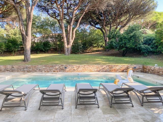 Holiday Home Swimming Pool