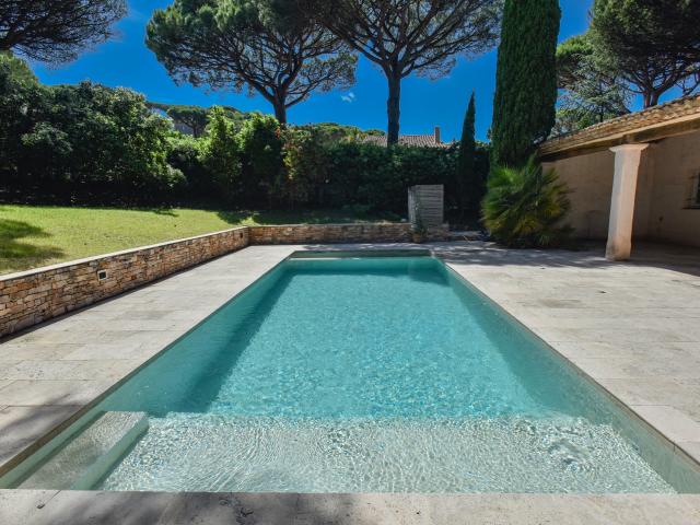 Holiday Home Swimming Pool