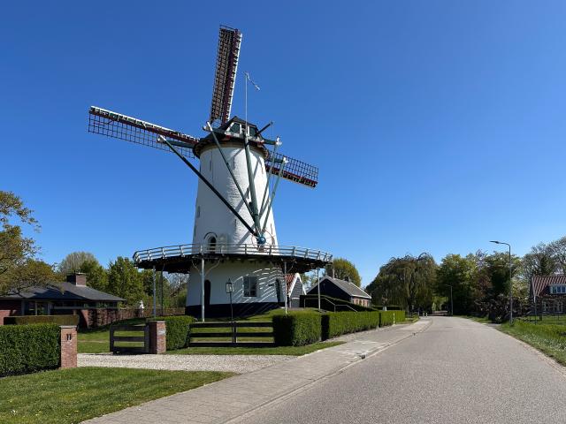 Surroundings (1-5 km)