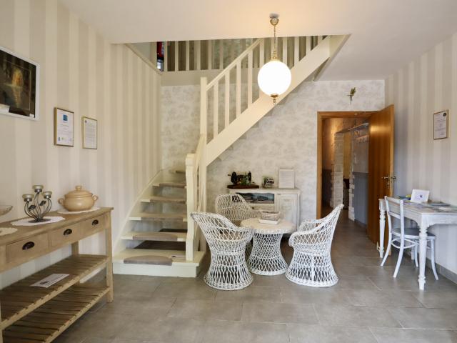 Entrance / Reception