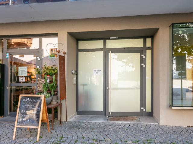 Entrance / Reception