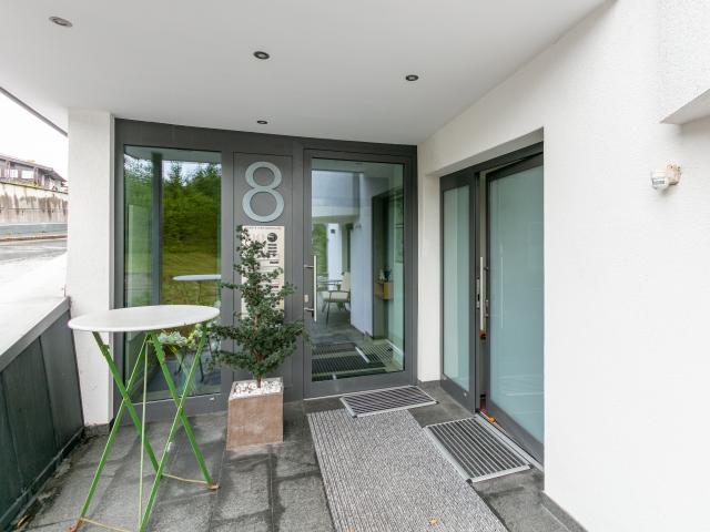 Entrance / Reception