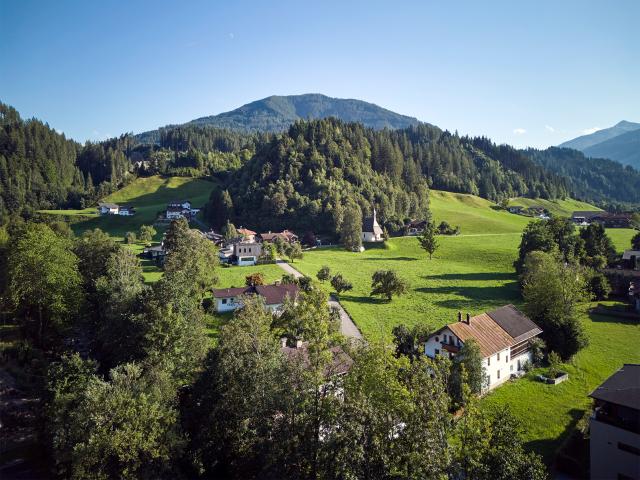 Region (>5 km)