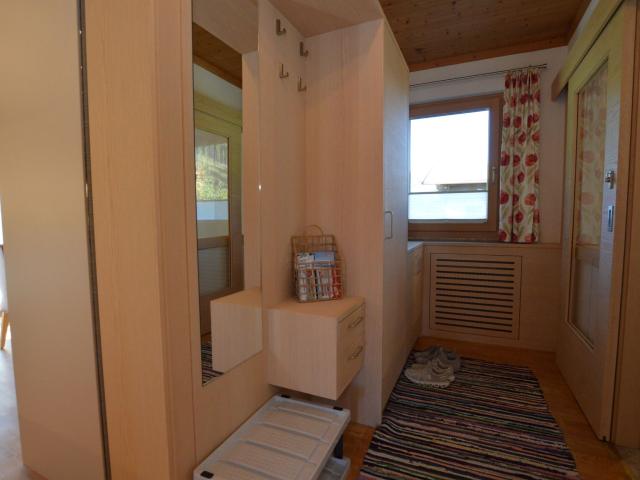 Entrance / Reception