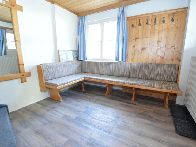 Entrance / Reception